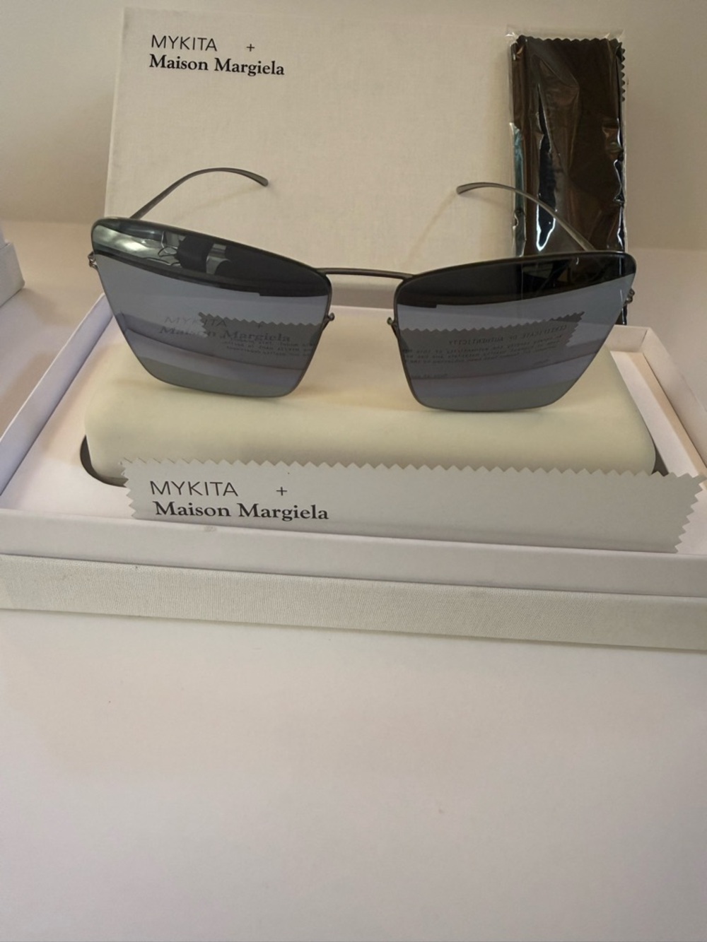 NEW AUTHENTIC MYKITA+ Maison Margie MMESSE014  SUNGLASSES unisex
